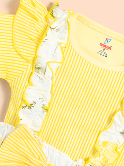Baby Girl Solid Cotton Ribbed Ruffle Short-sleeve Romper and Floral Print Suspender Shorts Kinder Choice